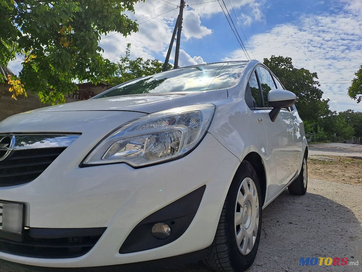 2012' Opel Meriva photo #6