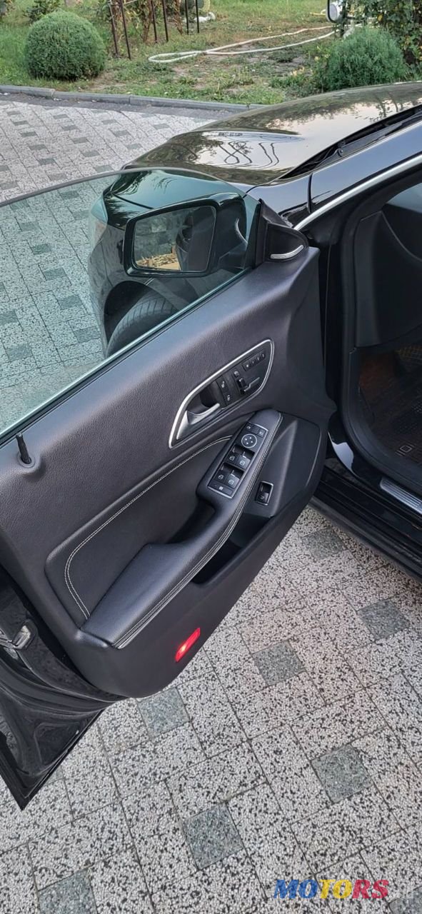 2014' Mercedes-Benz CLA photo #6