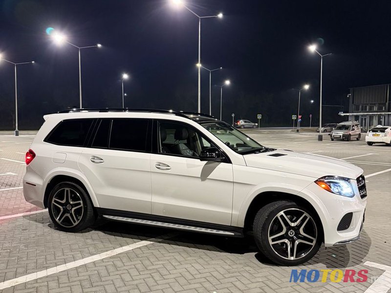 2017' Mercedes-Benz Gls-Class photo #2