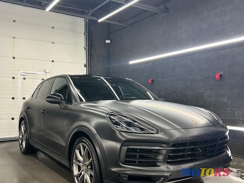2018' Porsche Cayenne photo #3