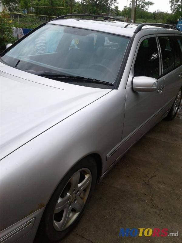 2002' Mercedes-Benz E-Class photo #4