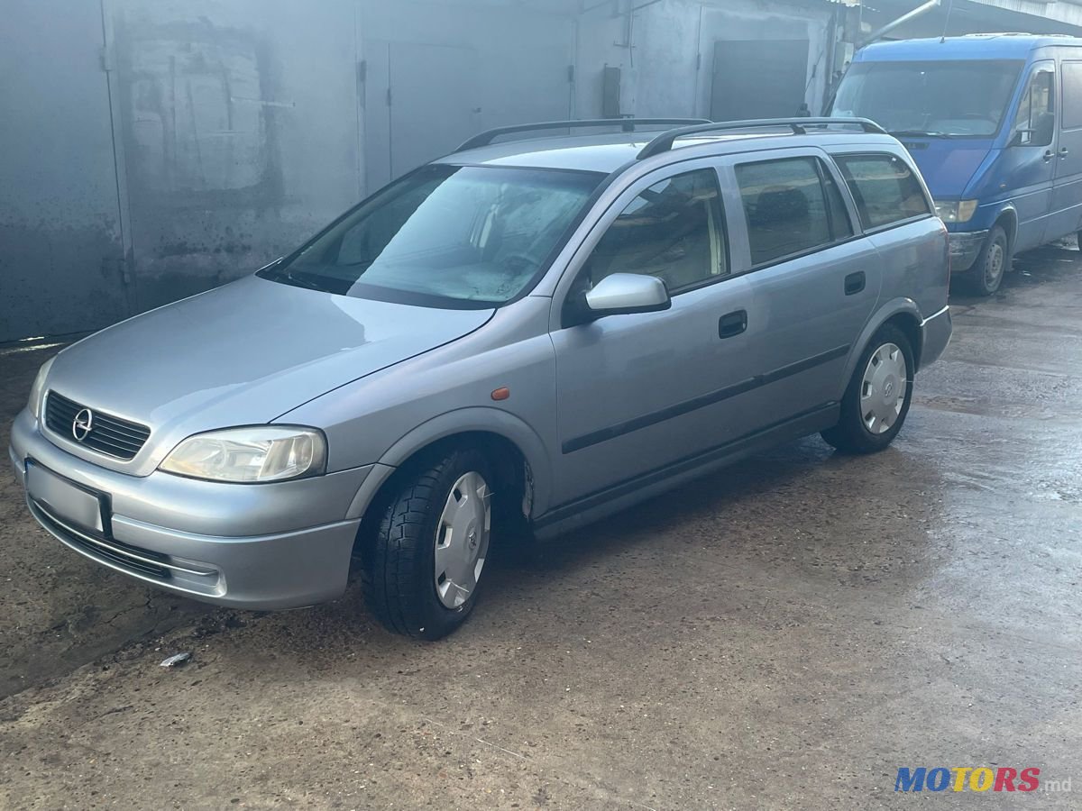 2005' Opel Astra photo #2