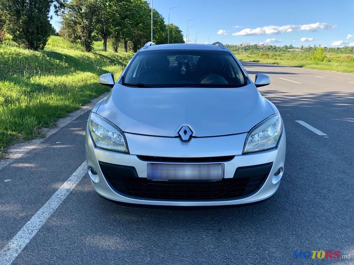 2010' Renault Megane photo #1