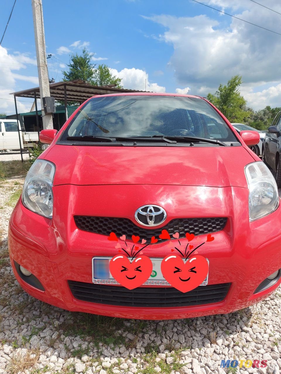 2011' Toyota Yaris photo #1