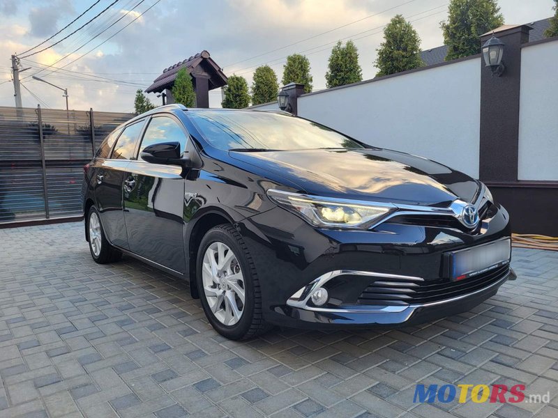 2018' Toyota Auris photo #2