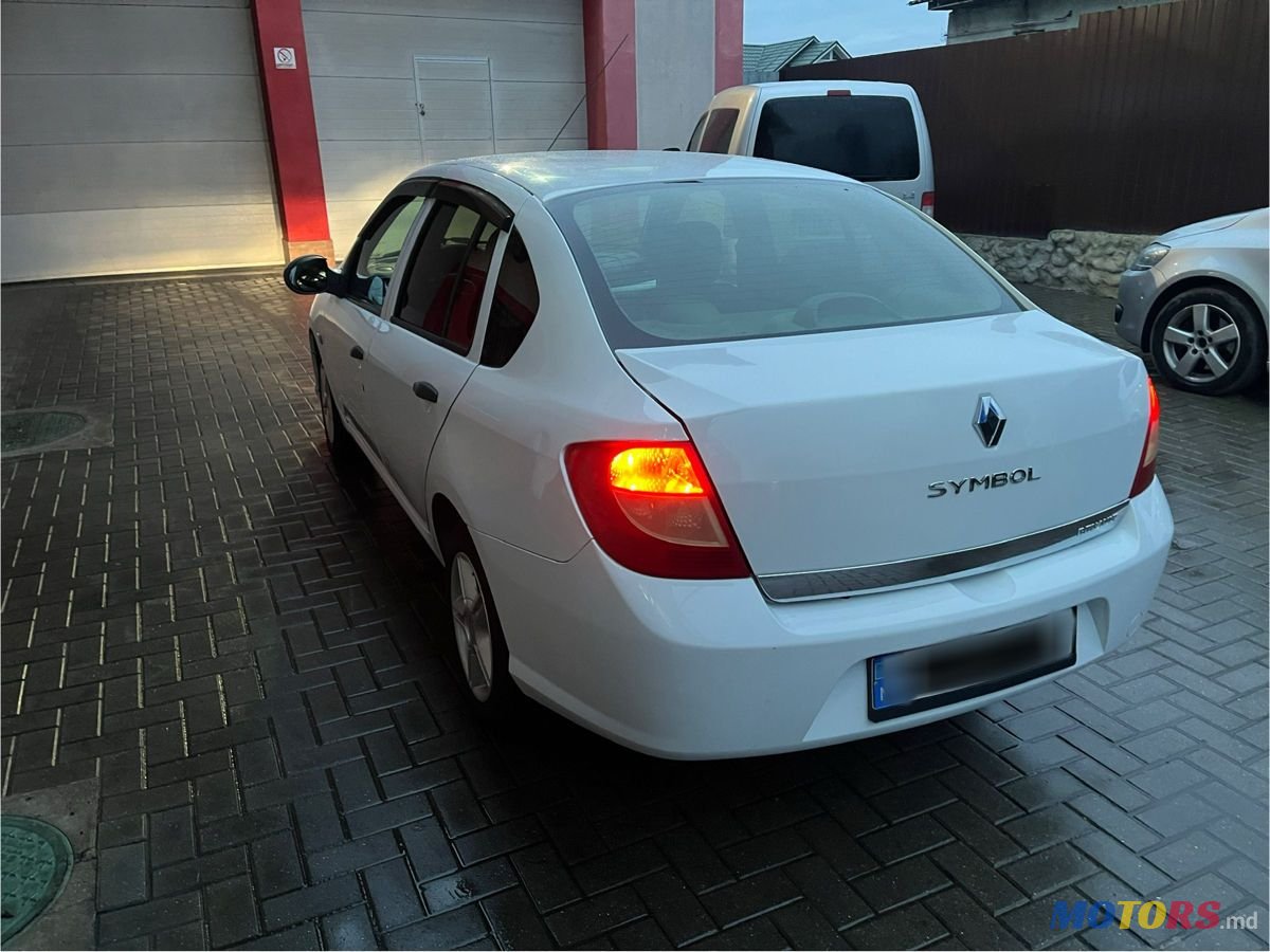 2010' Renault Clio Symbol photo #5