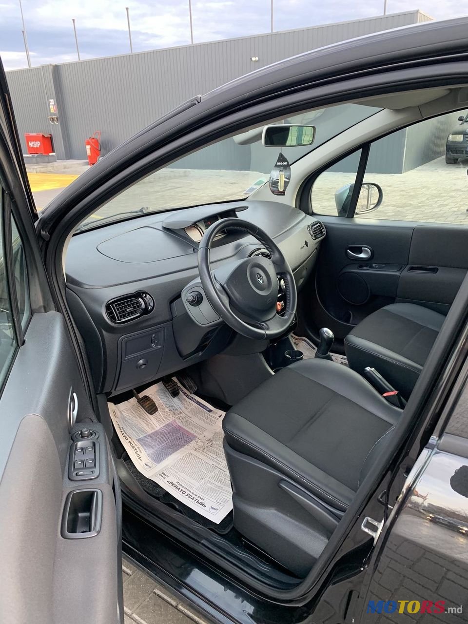2011' Renault Modus photo #5