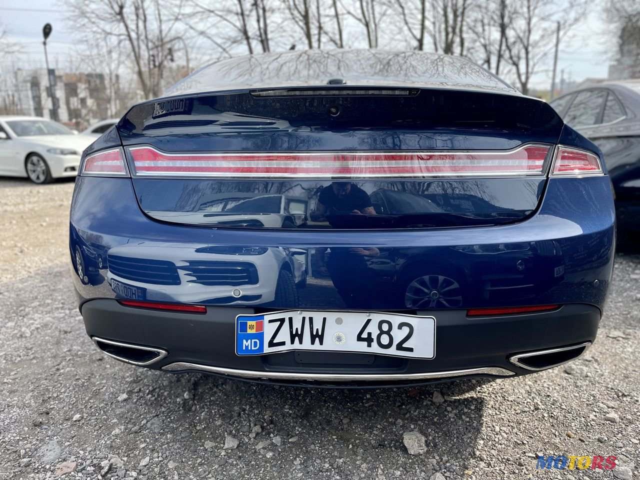 2017' Lincoln MKZ photo #3