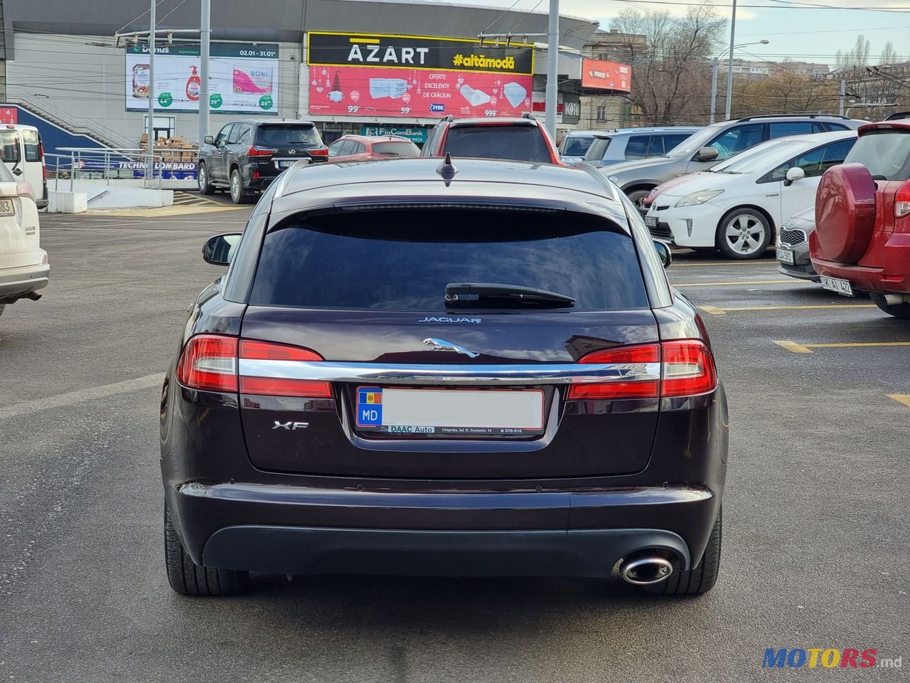 2013' Jaguar XF photo #4