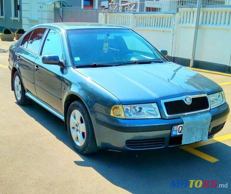 2004' Skoda Octavia photo #1