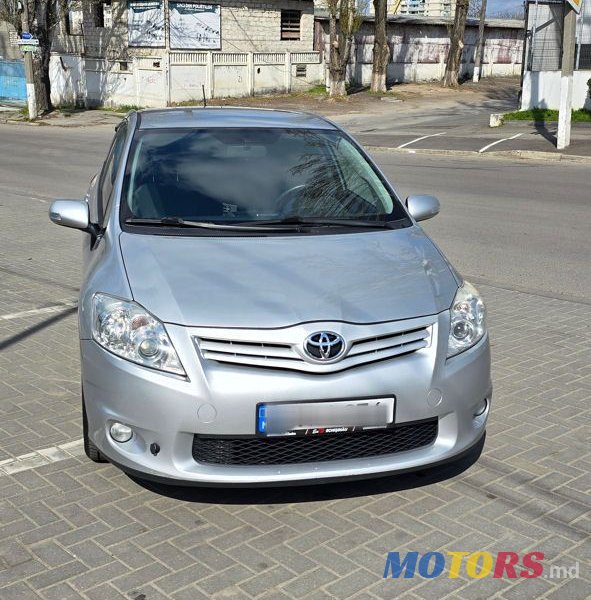 2010' Toyota Auris photo #1