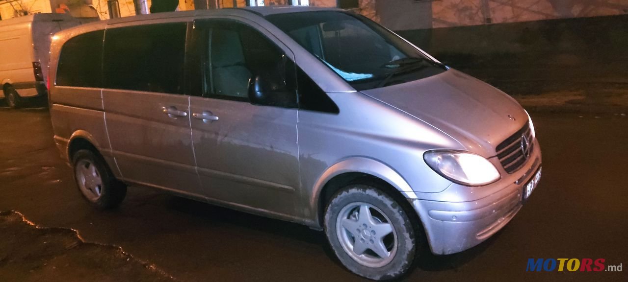 2005' Mercedes-Benz Viano photo #1