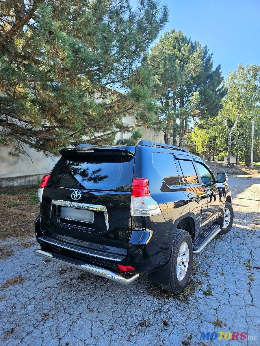 2012' Toyota Land Cruiser Prado photo #3