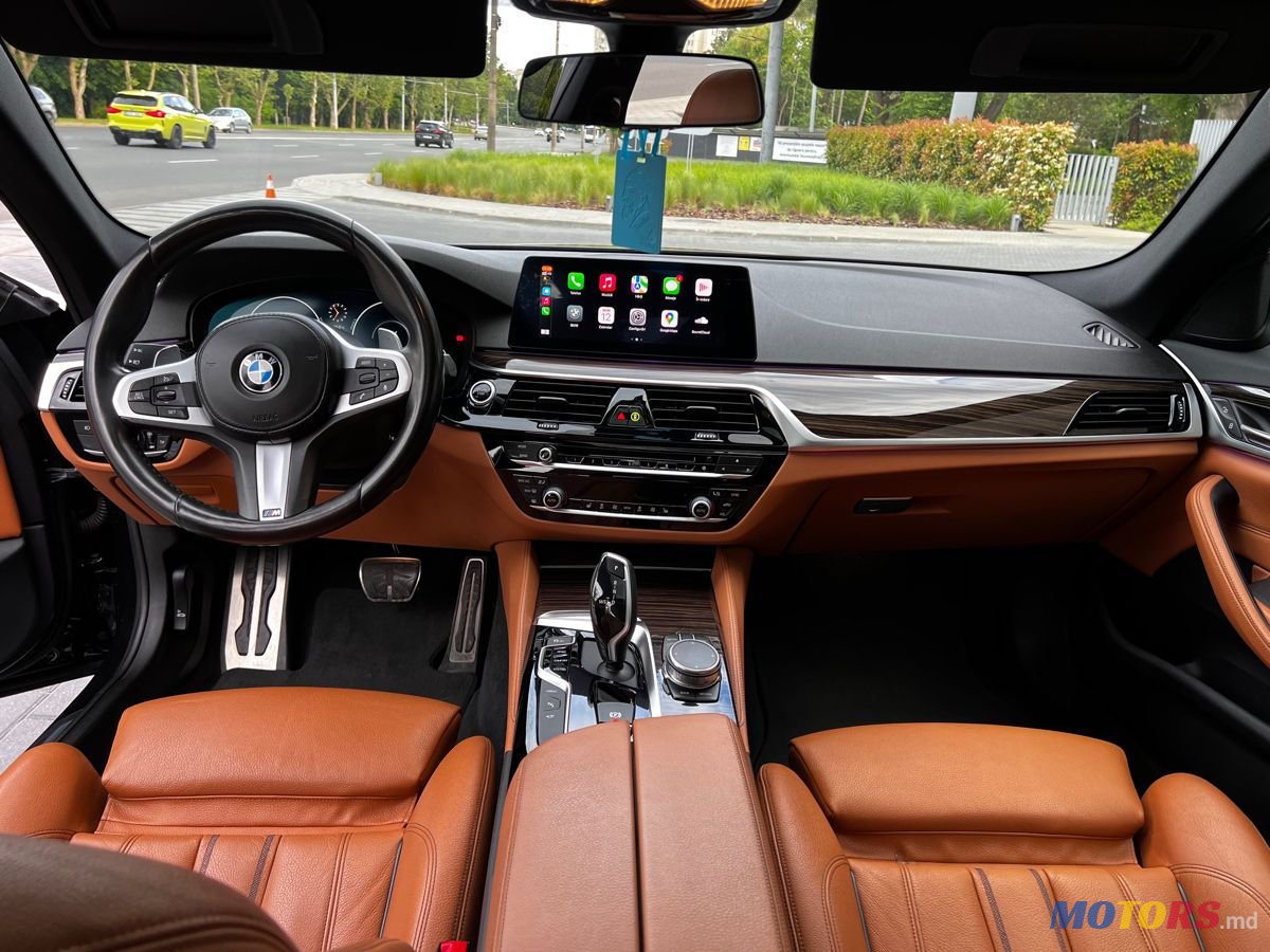 2019' BMW 5 Series photo #6