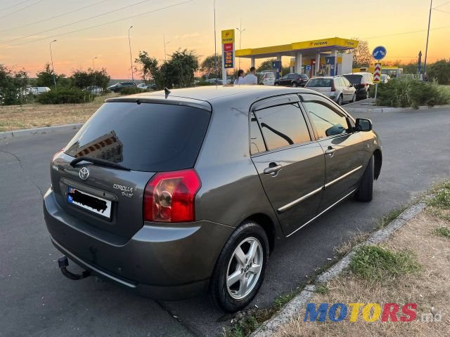2004' Toyota Corolla photo #4