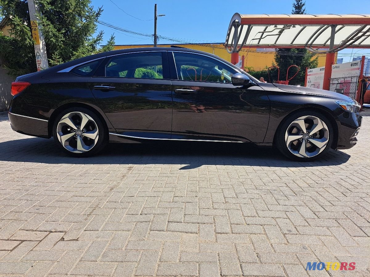 2018' Honda Accord photo #6