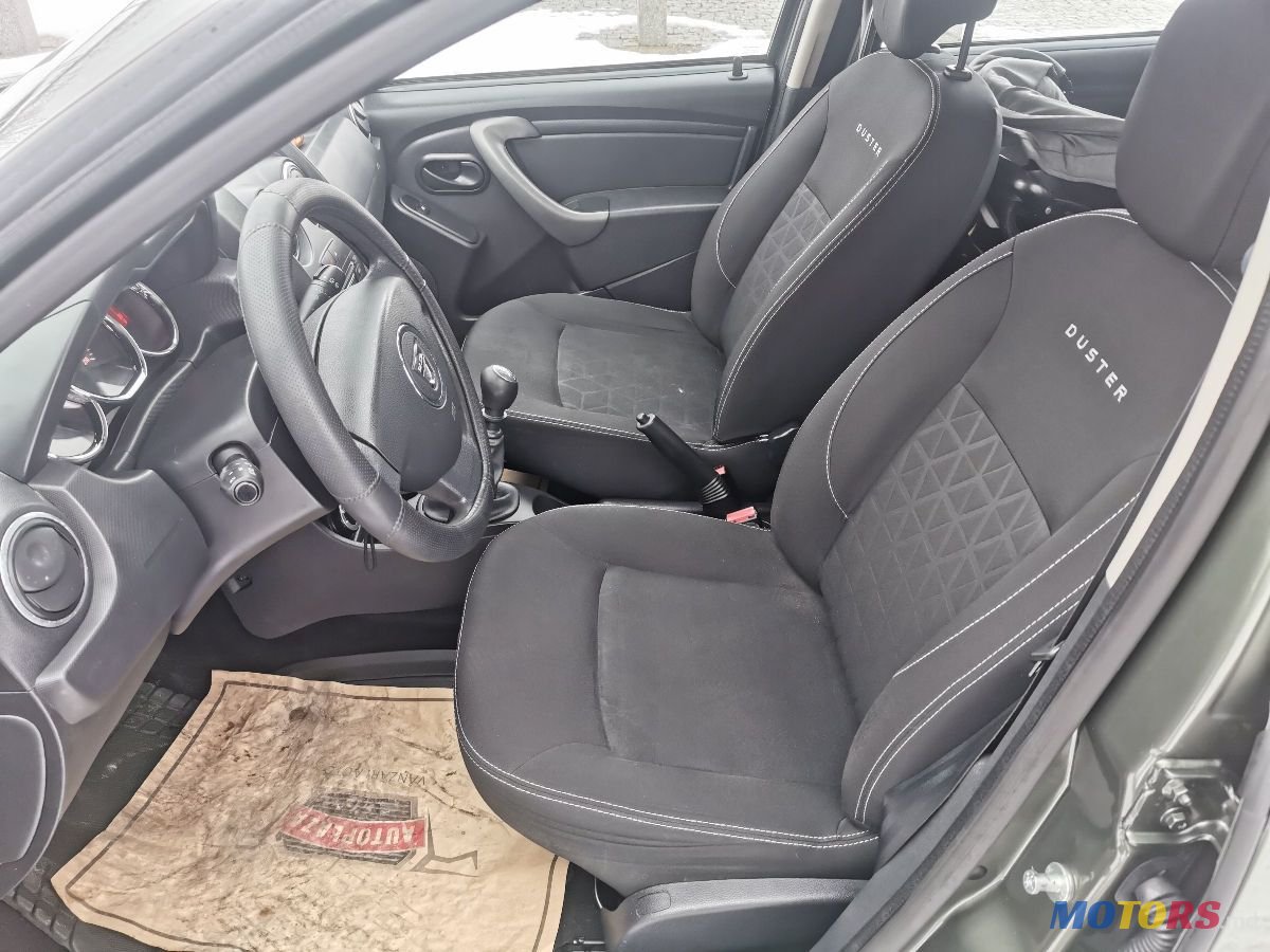 2015' Dacia Duster photo #5