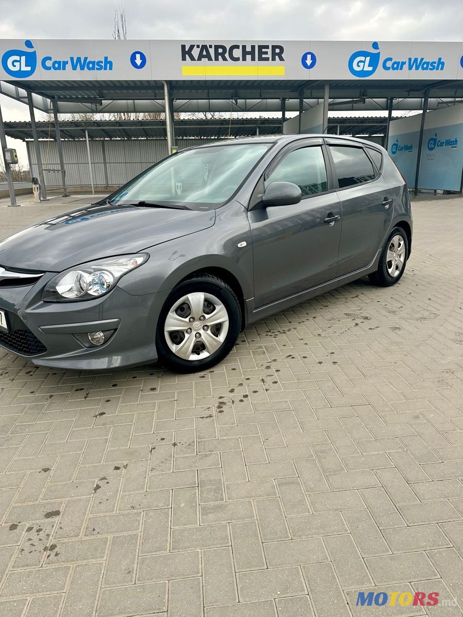 2011' Hyundai i30 photo #4