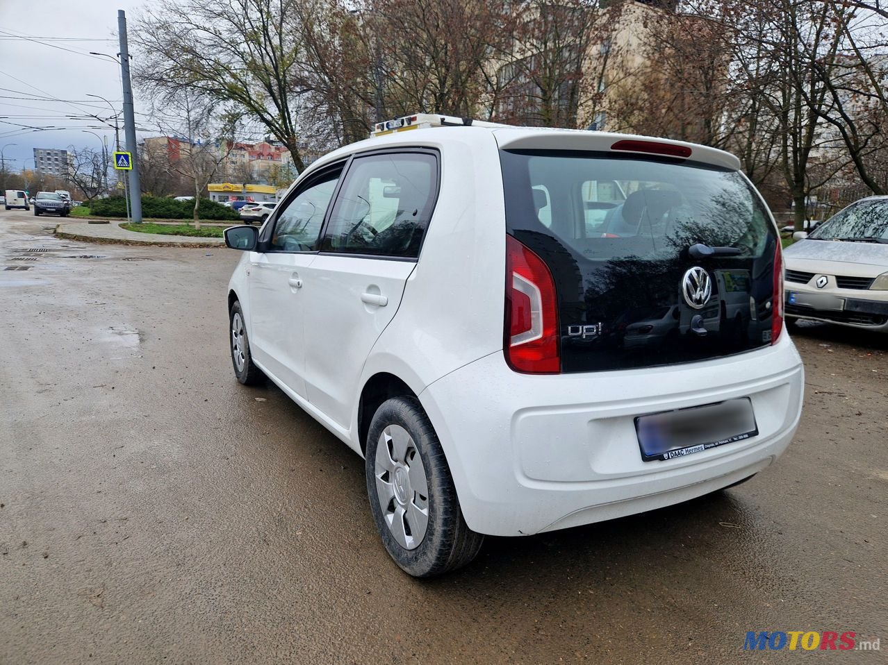2016' Volkswagen Up! photo #3