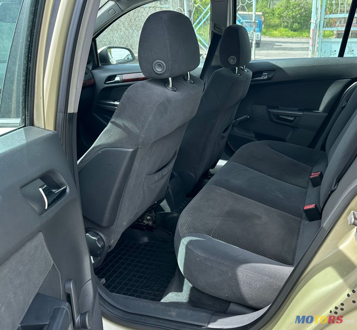 2006' Opel Astra photo #2