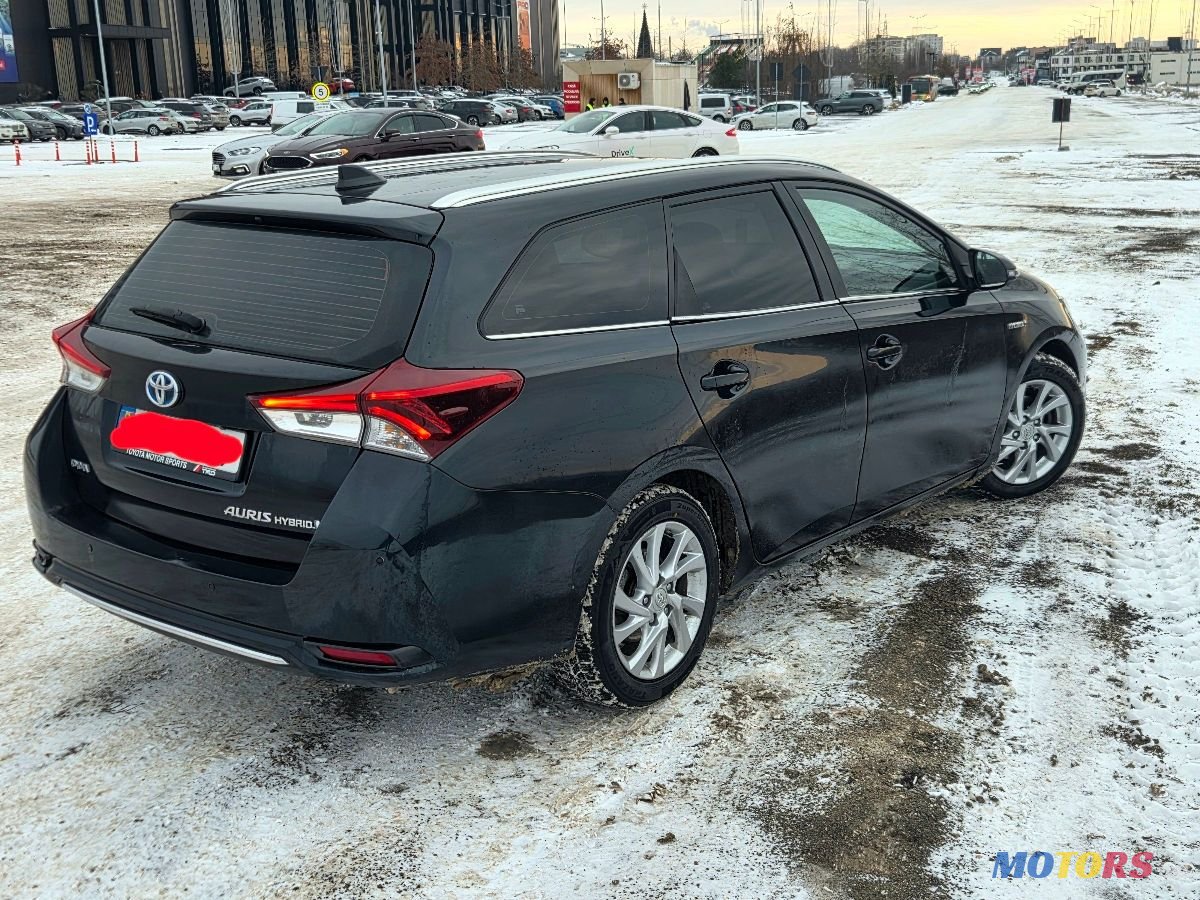 2015' Toyota Auris photo #6