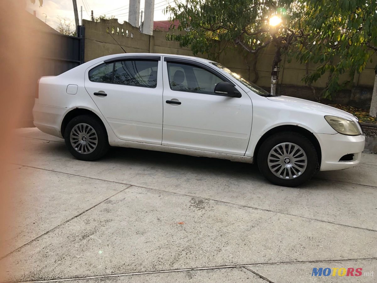 2013' Skoda Octavia photo #6