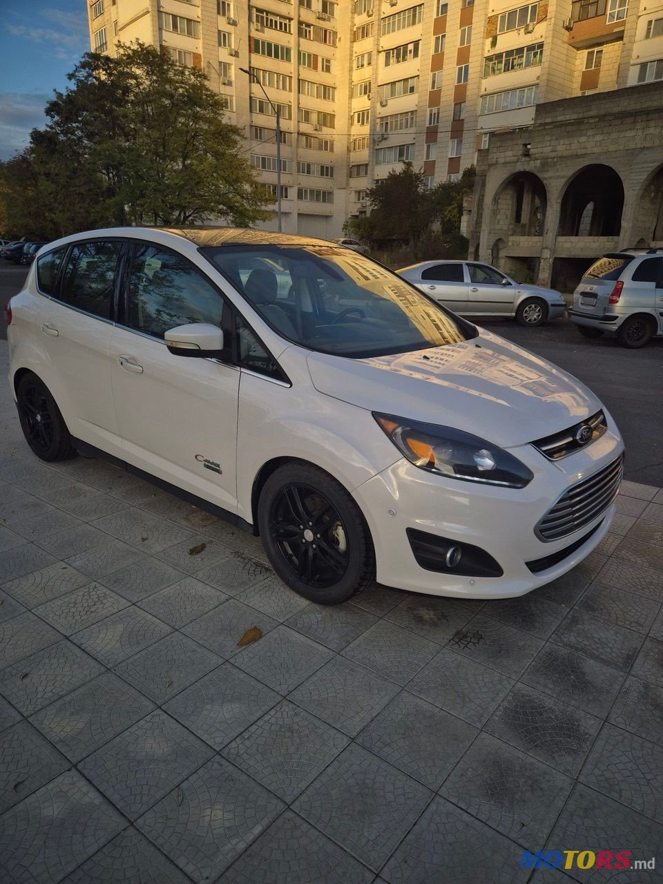 2017' Ford C-MAX photo #6