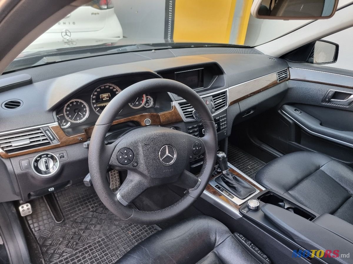 2012' Mercedes-Benz E-Class photo #4