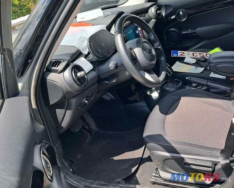 2022' MINI Cooper photo #4