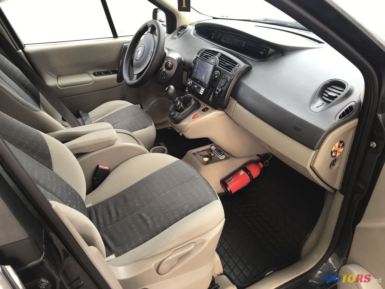 2006' Renault Scenic photo #5