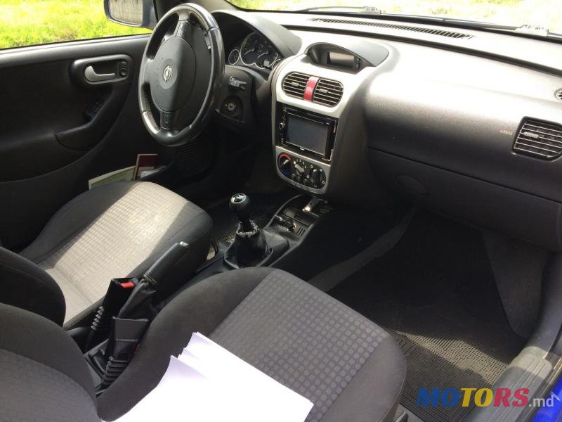 2005' Opel Corsa photo #2