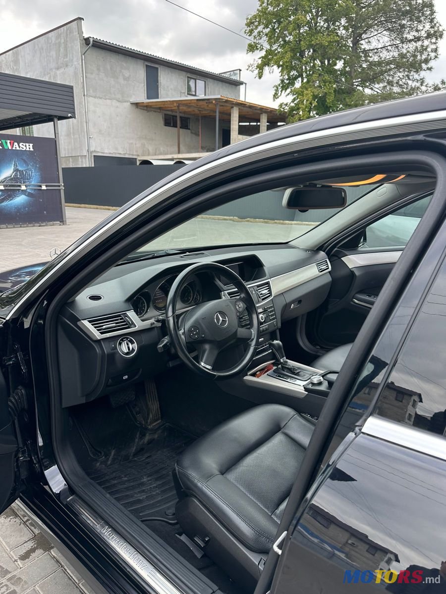 2012' Mercedes-Benz E-Class photo #5