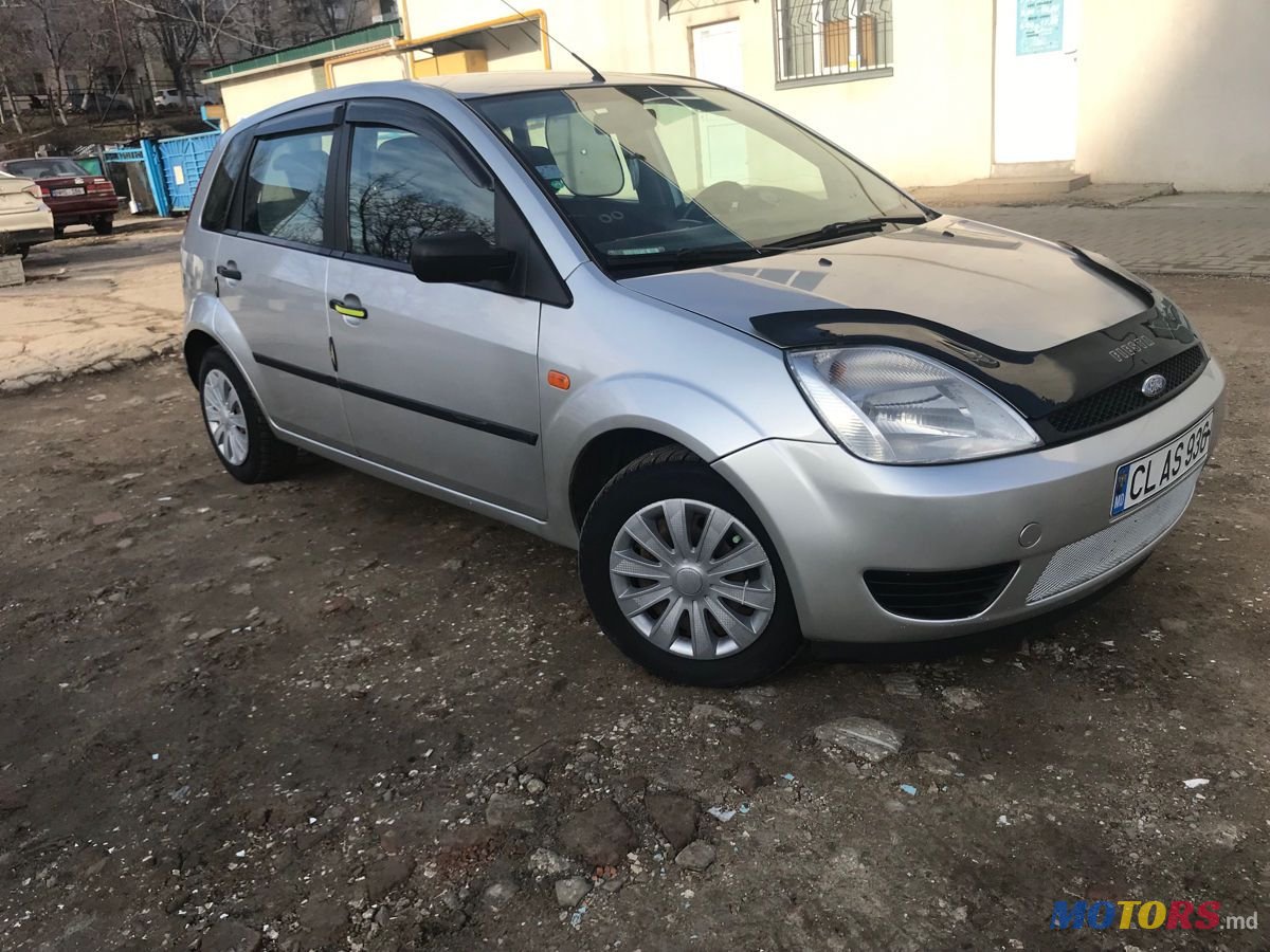 2004' Ford Fiesta 5D photo #3