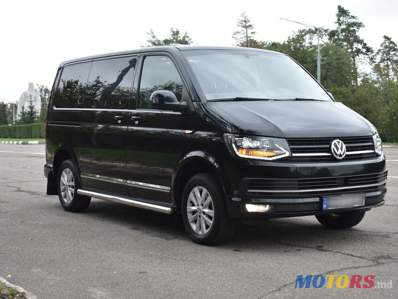 2016' Volkswagen Transporter photo #3