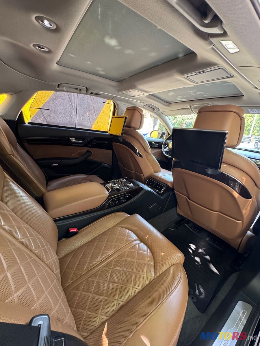 2017' Audi A8 photo #5