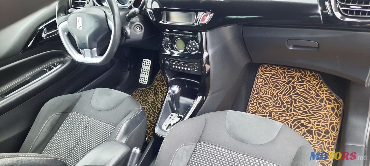 2012' Citroen DS3 photo #3