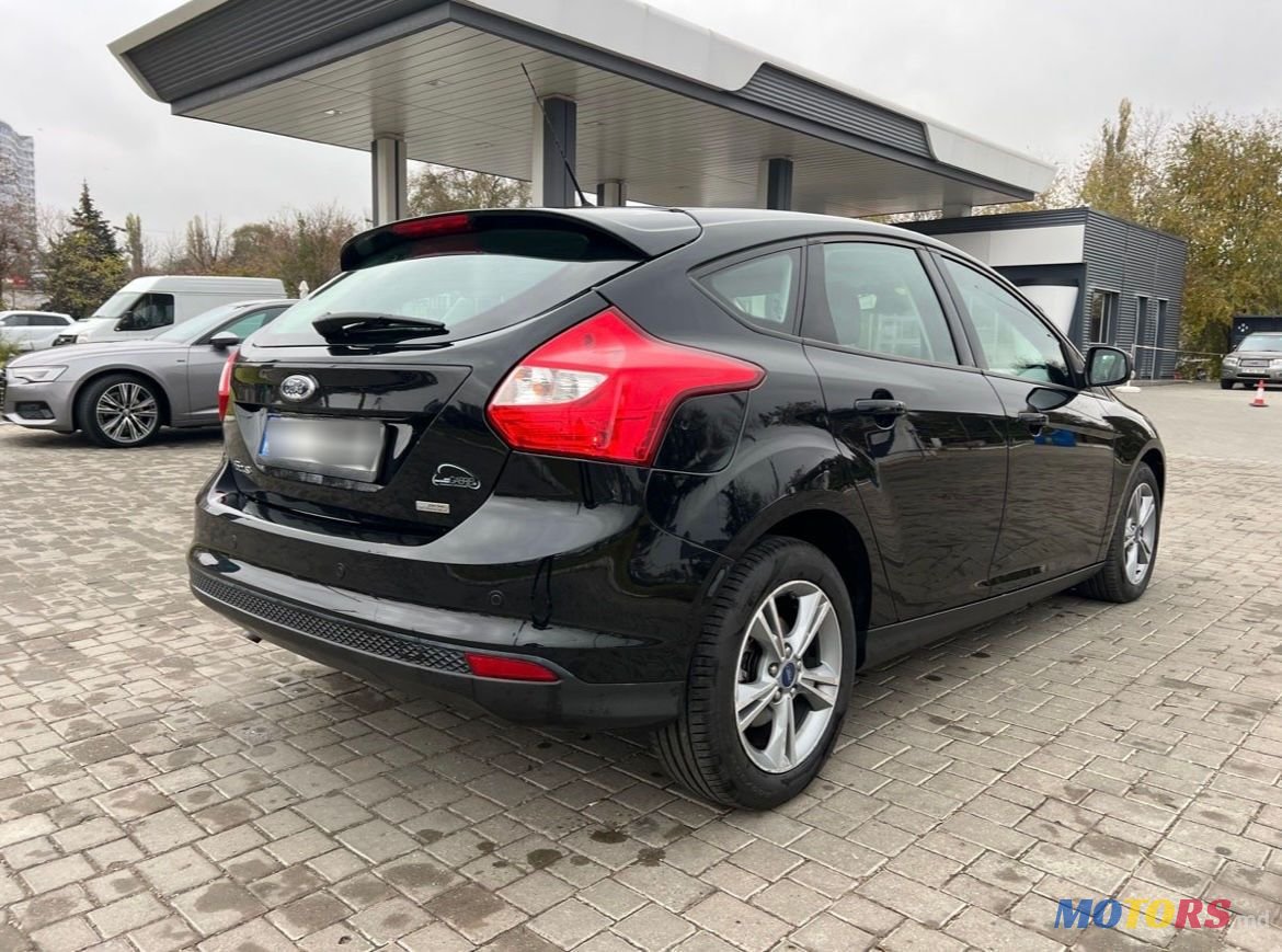 2013' Ford Focus photo #5