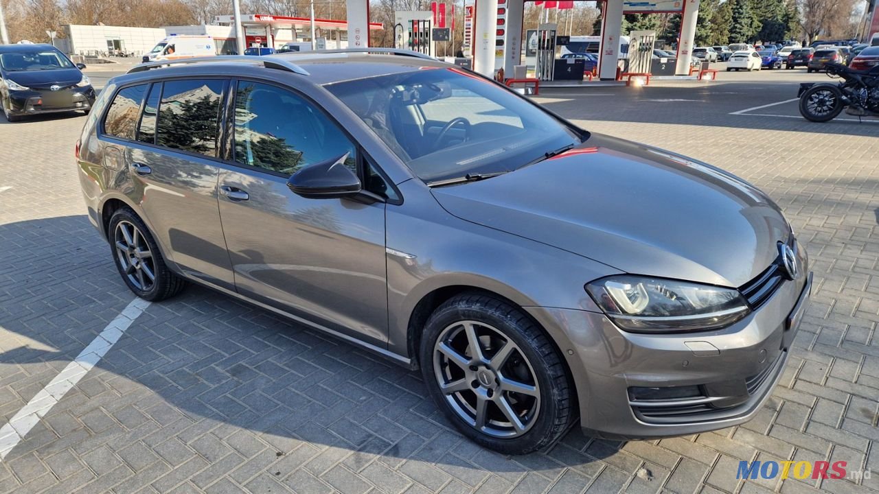 2014' Volkswagen Golf photo #2
