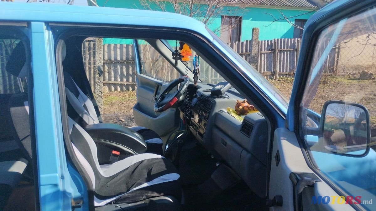 1998' Volkswagen Transporter photo #1
