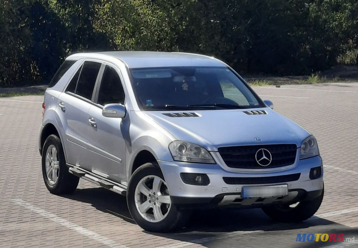 2006' Mercedes-Benz M Класс photo #1