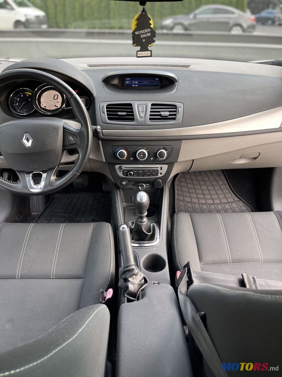 2014' Renault Megane photo #5