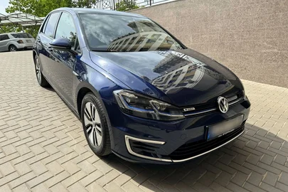 2018' Volkswagen Golf