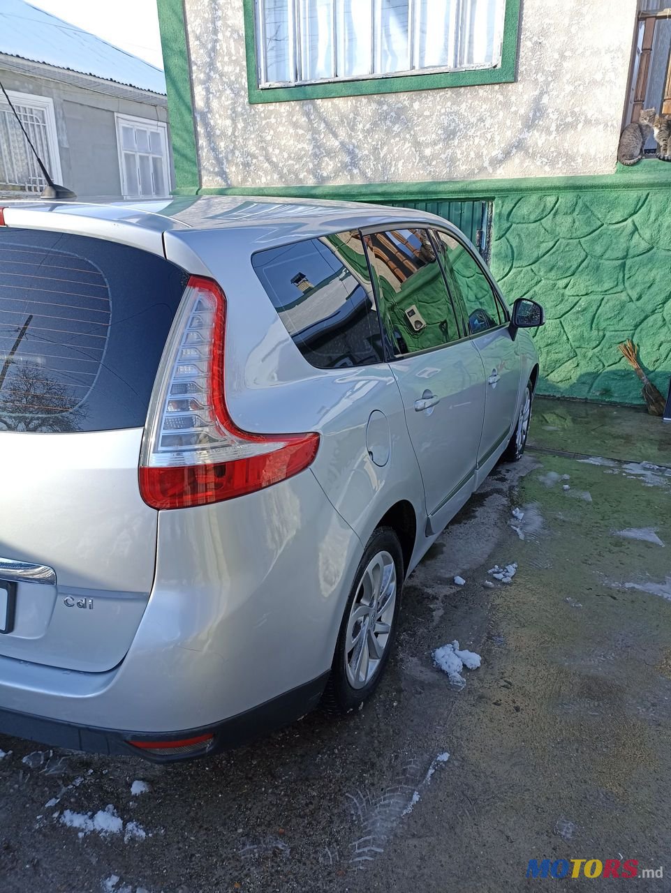 2012' Renault Grand Scenic photo #2