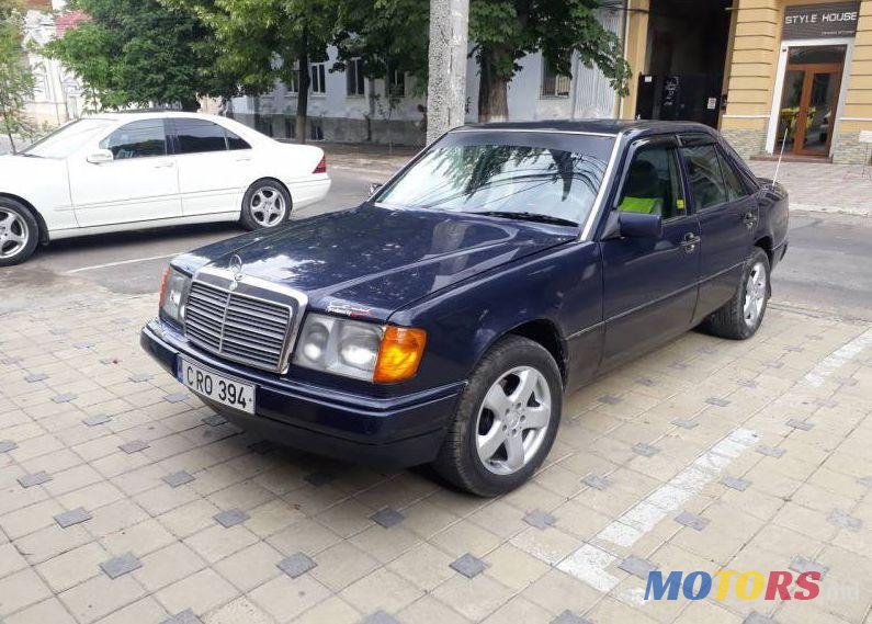1991' Mercedes-Benz 124 photo #1