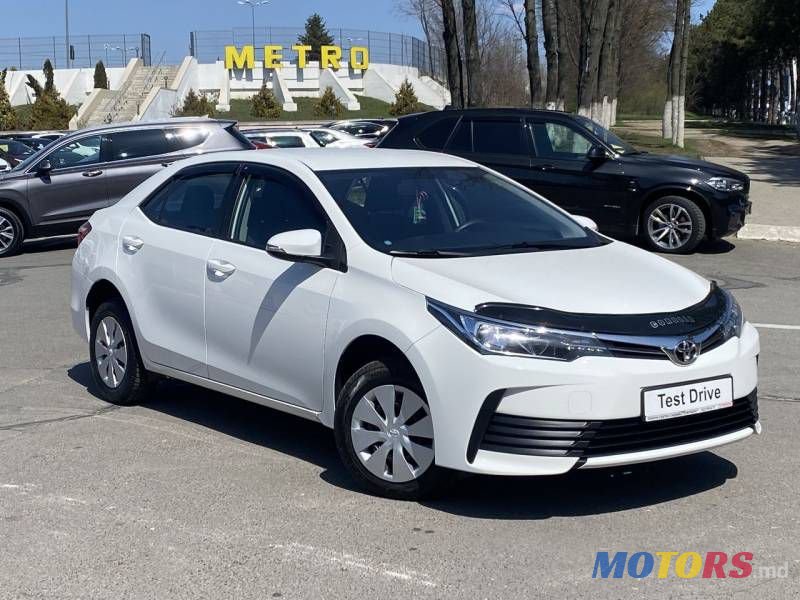 2016' Toyota Corolla photo #2