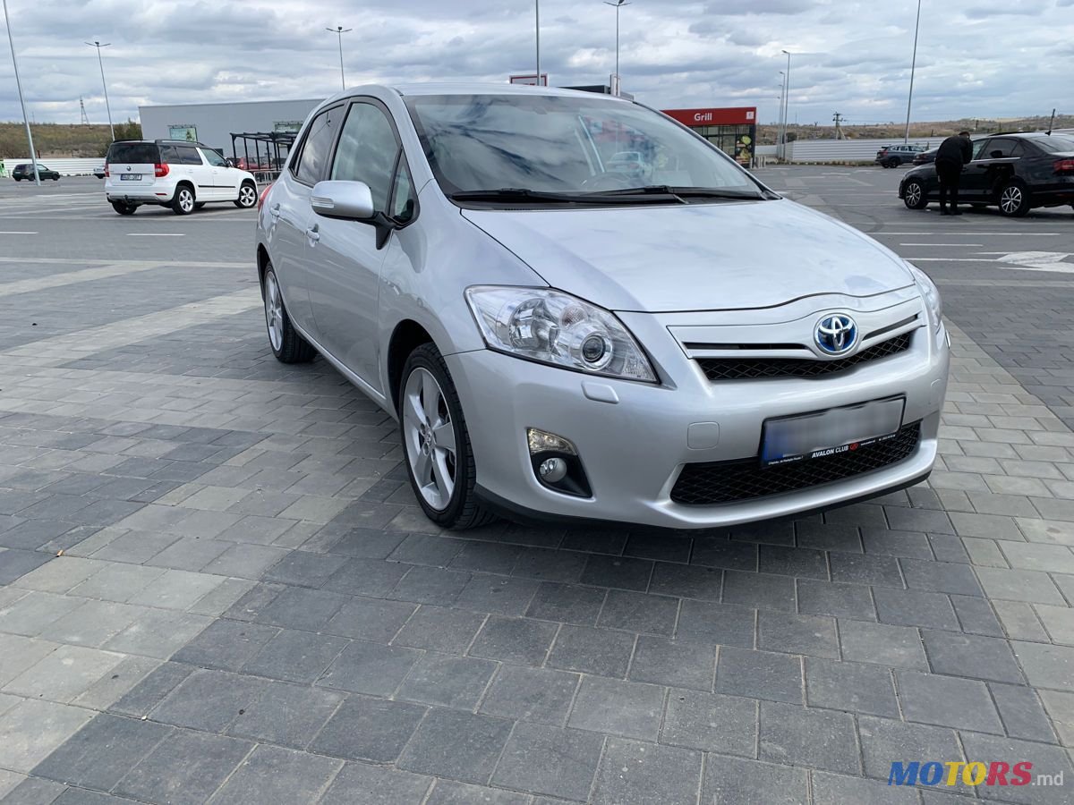 2010' Toyota Auris photo #3