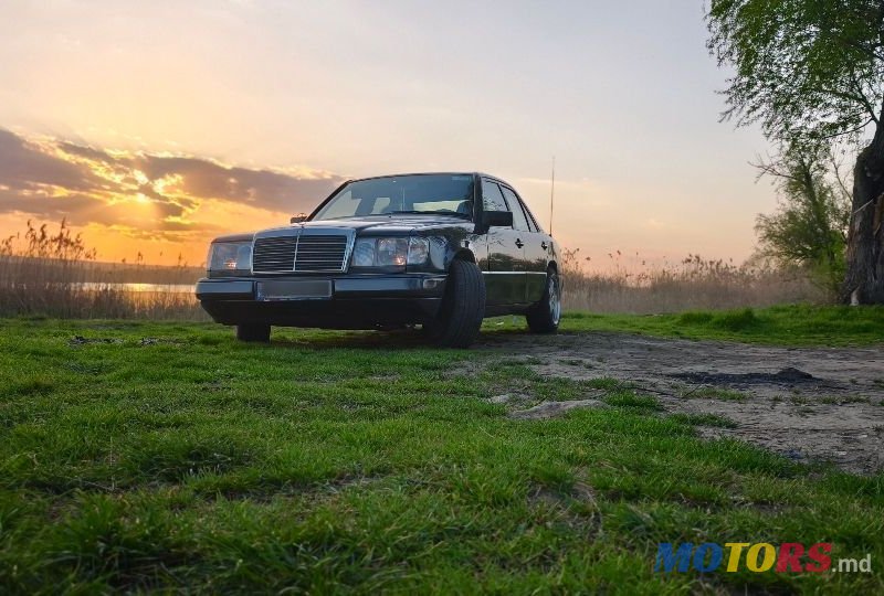 1993' Mercedes-Benz E-Class photo #3