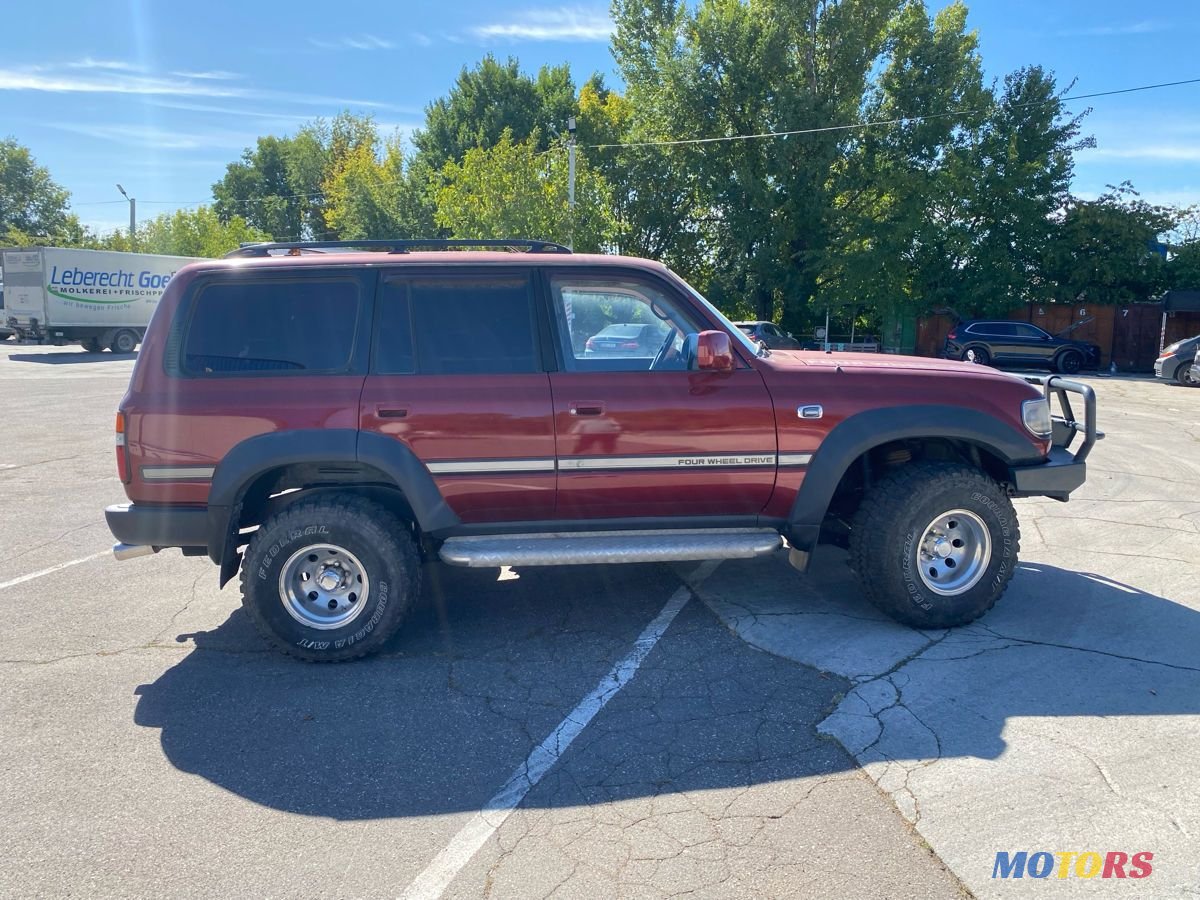 1990' Toyota Land Cruiser photo #6