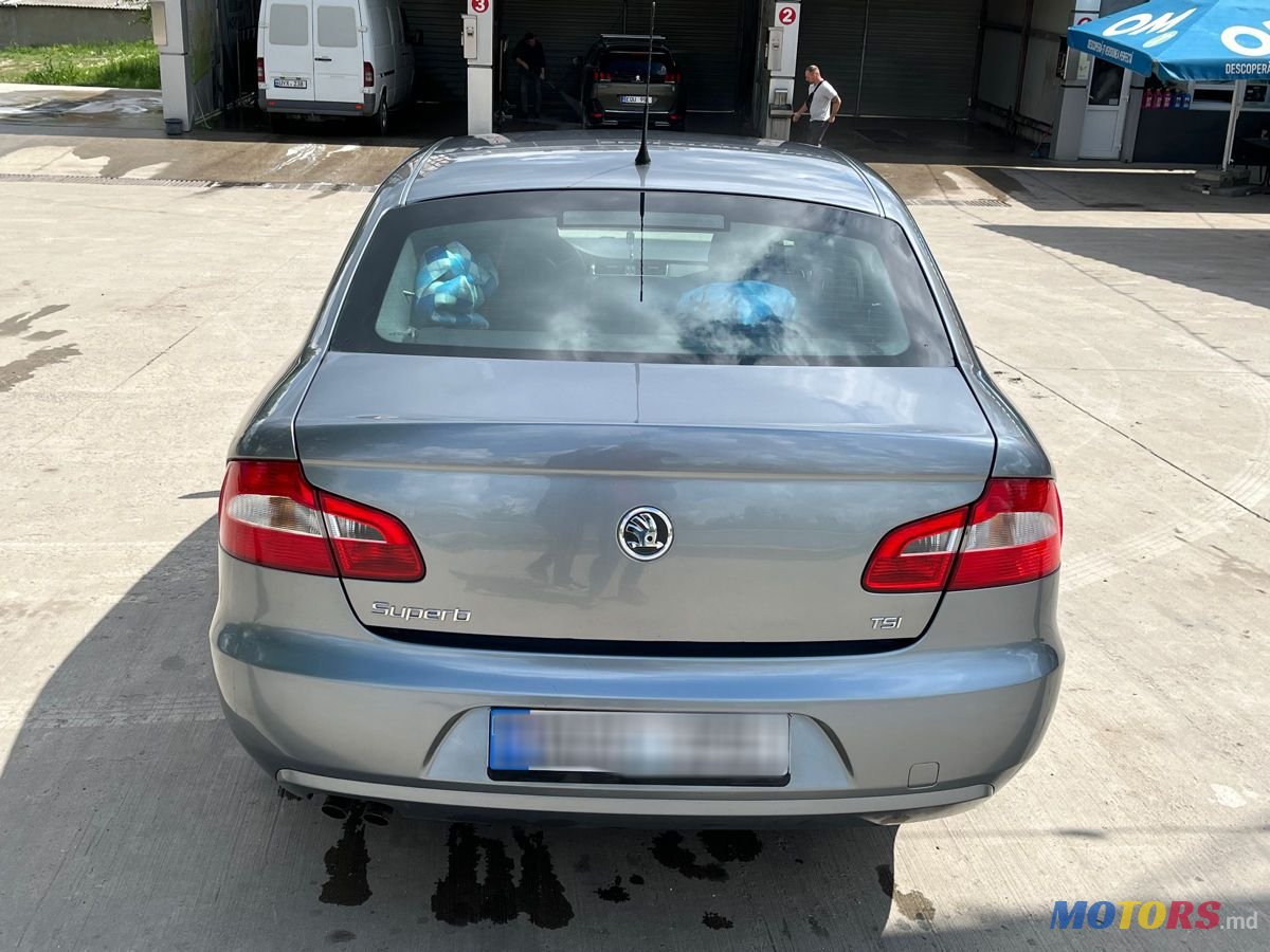 2009' Skoda Superb photo #6