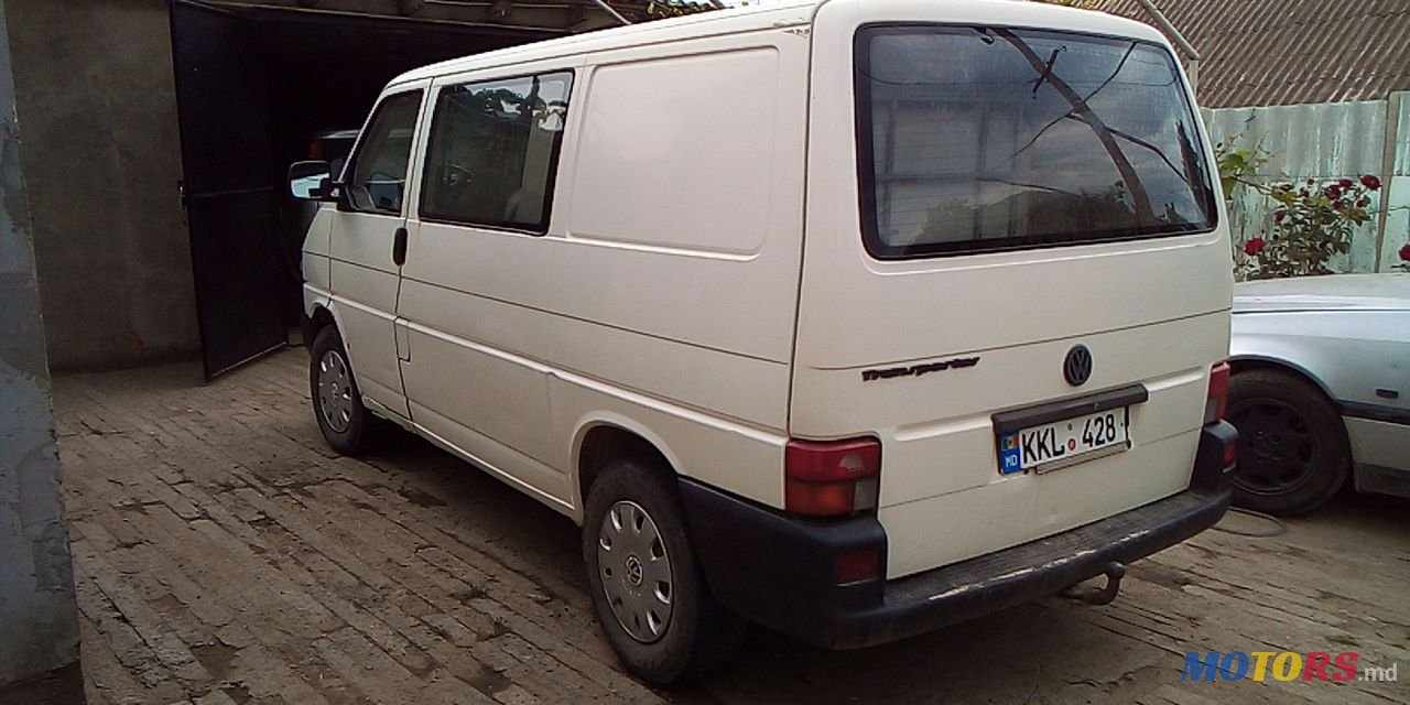 2001' Volkswagen Transporter photo #6